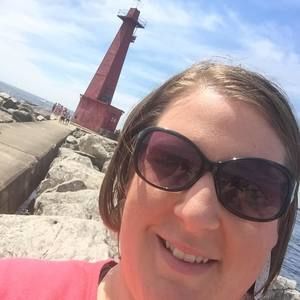 Meet your Posher, Laura